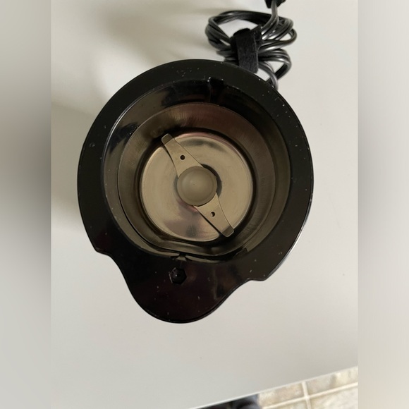 Salton Essentials Coffee, Spice & Herb Electric Grinder in Black - Picture 5 of 13